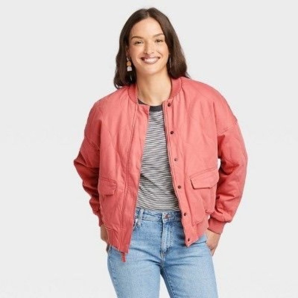 Universal Thread Women's Bomber Jacket XS Pink Zip Puffer Quilted Pockets New - Picture 9 of 9